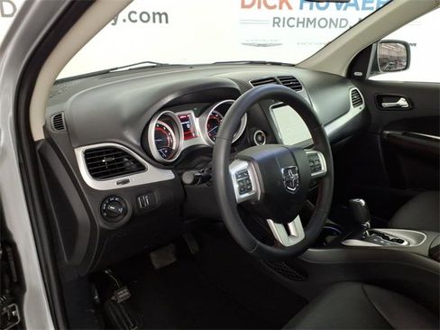 Used 2019 Dodge Journey GT w/ Driver Convenience Group image 13