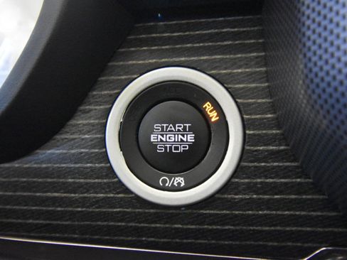 Used 2019 RAM 1500 Limited image 25