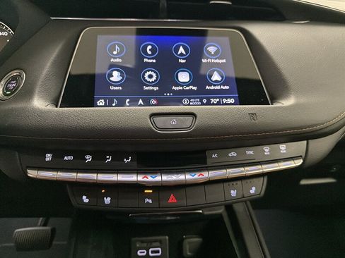 Used 2021 Cadillac XT4 Premium Luxury FWD image 42