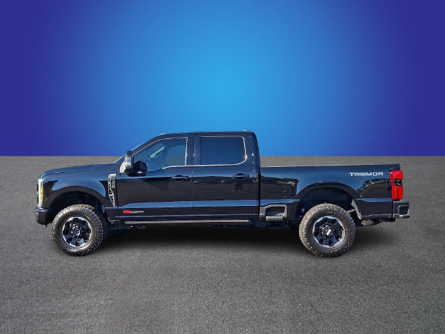 Certified 2026 Ford F350 Platinum w/ Tremor Off-Road Package AWD/4WD image 7