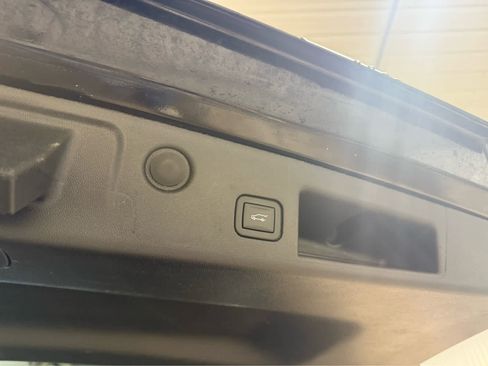 Used 2024 Chevrolet Equinox LT image 18