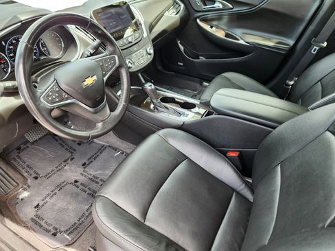 Used 2019 Chevrolet Malibu Premier w/ Sun and Wheel Package FWD image 12