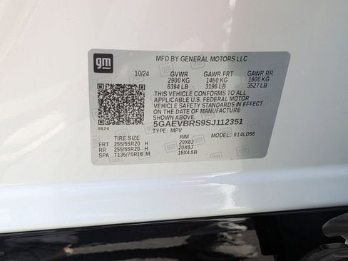 New 2025 Buick Enclave Sport Touring w/ LPO, Floor Liner Package image 25