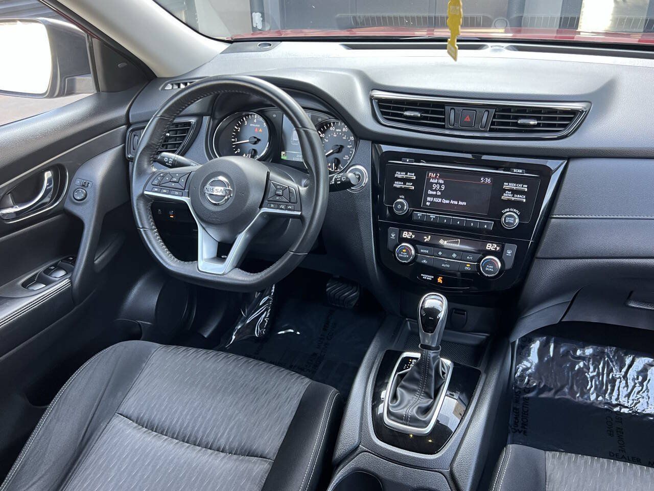 Used 2017 Nissan Rogue SV FWD image 22