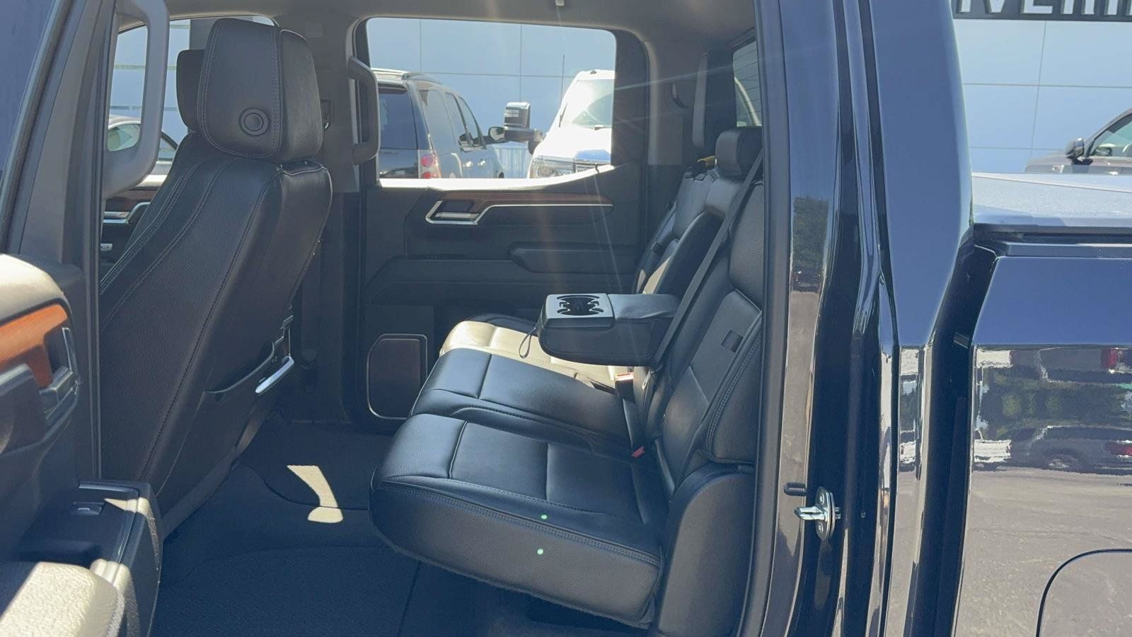 Used 2022 GMC Sierra 1500 Denali AWD/4WD image 19