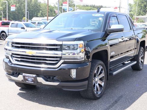 Used 2017 Chevrolet Silverado 1500 High Country w/ High Desert Package AWD/4WD image 13