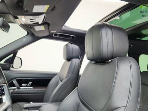 Used 2023 Land Rover Range Rover SE AWD/4WD image 31