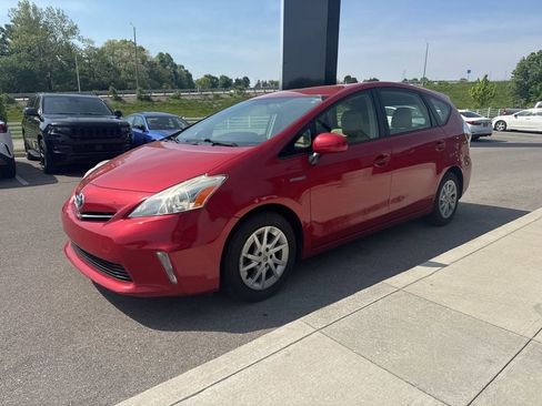 Used 2013 Toyota Prius V Three FWD image 8