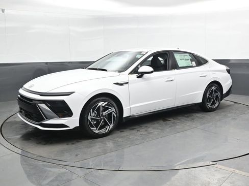 New 2026 Hyundai Sonata SEL FWD image 7