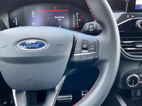 Used 2024 Ford Escape ST-Line image 11