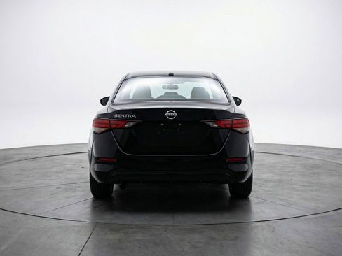 Used 2025 Nissan Sentra SV FWD image 7
