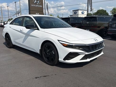 New 2026 Hyundai Elantra Sport FWD image 8
