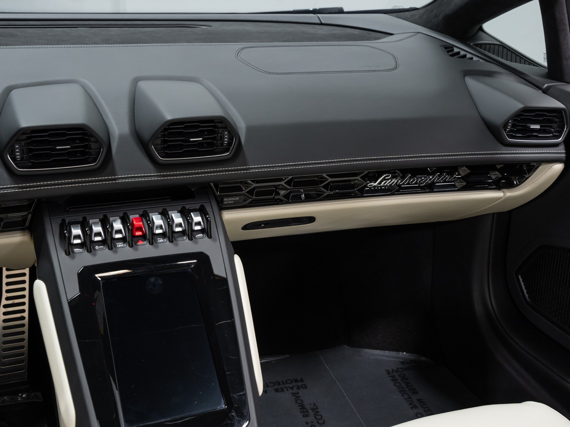 Used 2024 Lamborghini Huracan EVO AWD/4WD image 38