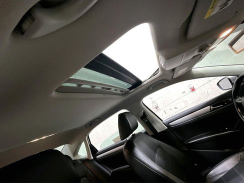 Used 2012 Volkswagen Passat 2.5 SE image 23