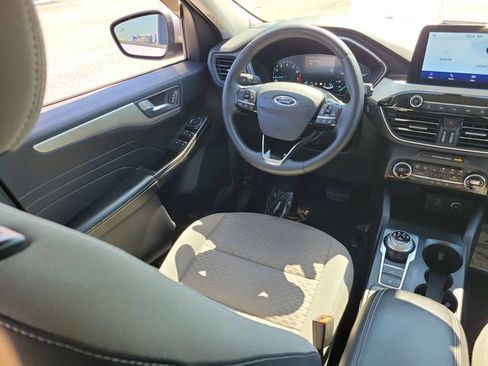 Used 2021 Ford Escape SE w/ Convenience Package FWD image 16