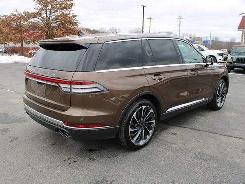 Used 2022 Lincoln Aviator Reserve w/ Equipment Group 201A image 5