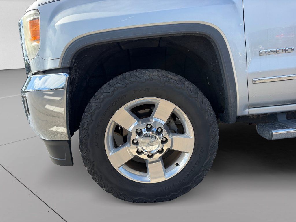 Used 2016 GMC Sierra 2500 SLT w/ Duramax Plus Package AWD/4WD image 30