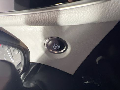 Used 2025 Toyota Corolla SE FWD image 23