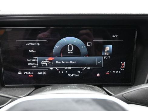 Used 2025 GMC Terrain Elevation image 16