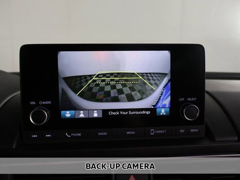 Used 2025 Honda Pilot Sport image 5