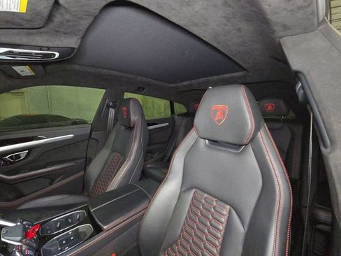 Used 2020 Lamborghini Urus image 5