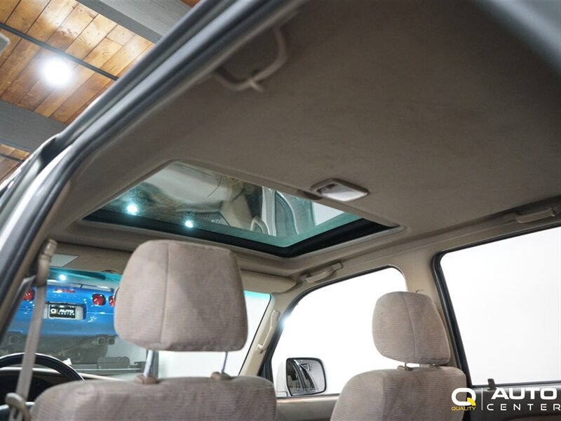 Used 1999 Toyota 4Runner SR5 AWD/4WD image 31