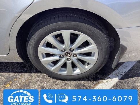 Used 2020 Toyota Camry LE image 29