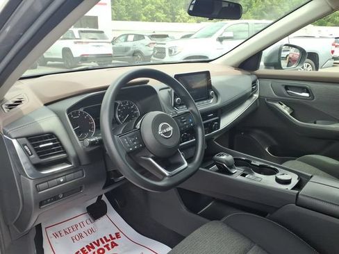 Used 2023 Nissan Rogue SV AWD/4WD image 16