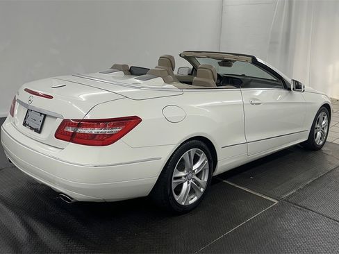 Used 2011 Mercedes-Benz E 350 Cabriolet image 39