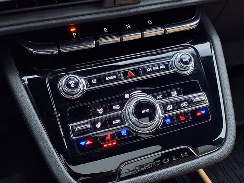 Certified 2022 Lincoln Corsair Reserve w/ Elements Package image 14