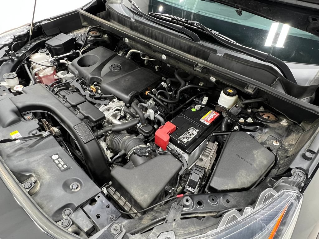 Used 2020 Toyota RAV4 XLE AWD/4WD image 27