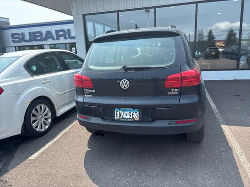 Used 2017 Volkswagen Tiguan Limited w/ Premium Package AWD/4WD image 4