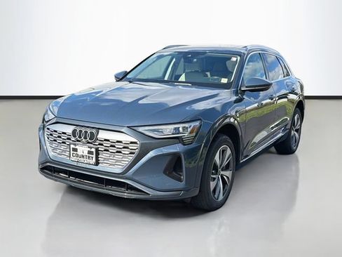Used 2024 Audi Q8 e-tron Premium Plus w/ Premium Plus Package AWD/4WD image 3