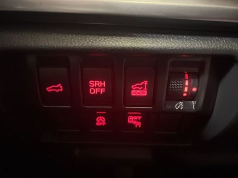 Used 2021 Subaru Forester Premium image 44