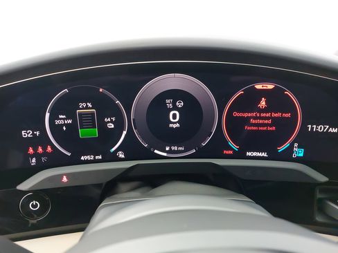 New 2025 Porsche Taycan image 21