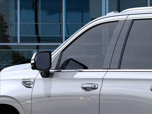 New 2026 GMC Yukon Denali image 12