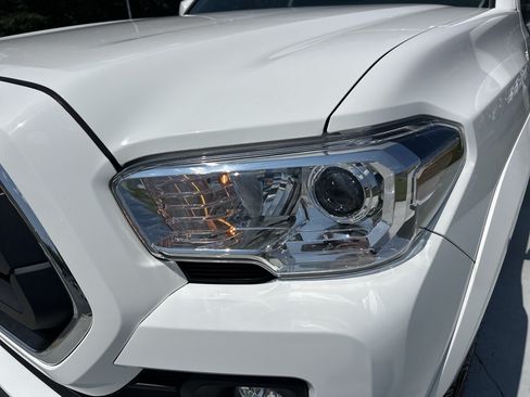 Used 2023 Toyota Tacoma SR5 RWD image 6