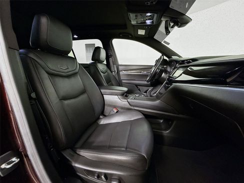Used 2020 Cadillac XT6 Sport AWD/4WD image 32