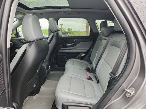 Used 2022 Lincoln Corsair Reserve w/ Elements Package image 10