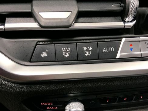 Used 2020 BMW 330i xDrive Sedan w/ Premium Package image 39