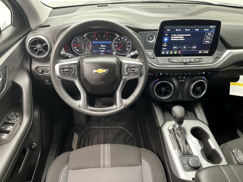 Certified 2024 Chevrolet Blazer LT w/ Convenience Package image 13