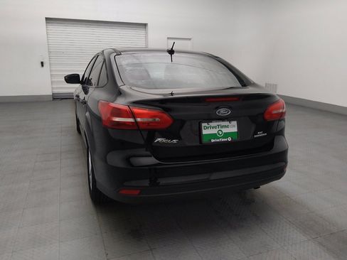 Used 2016 Ford Focus SE FWD image 6