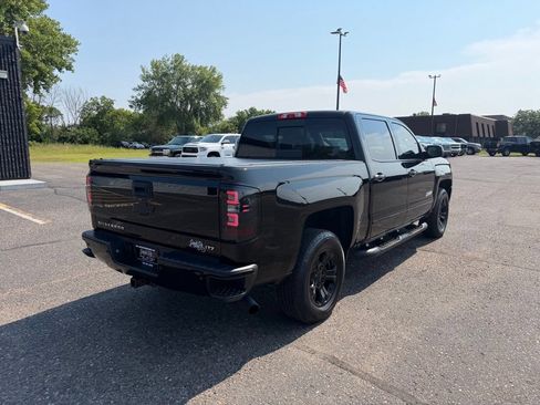 Used 2018 Chevrolet Silverado 1500 LTZ Z71 w/ LTZ Plus Package AWD/4WD image 5