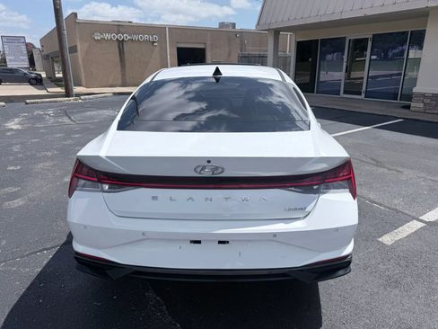 Used 2021 Hyundai Elantra Limited w/ Cargo Package FWD image 6