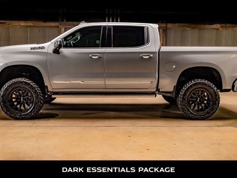 Used 2023 Chevrolet Silverado 1500 High Country w/ Technology Package image 6