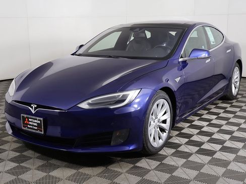 Used 2016 Tesla Model S 90D image 8