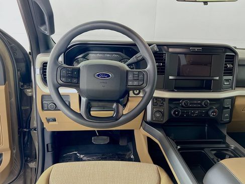 New 2026 Ford F350 XLT w/ FX4 Off-Road Package AWD/4WD image 23