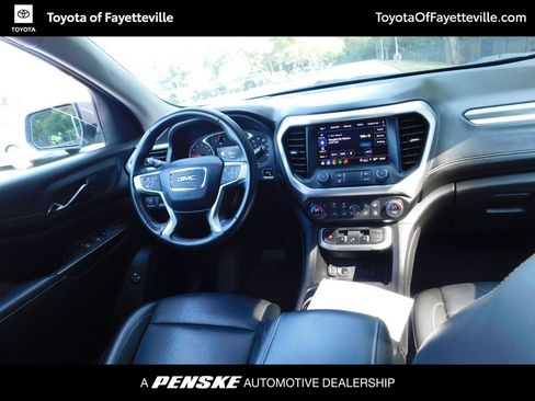 Used 2023 GMC Acadia SLT FWD image 6