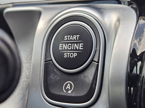 Certified 2022 Mercedes-Benz GLB 250 image 32