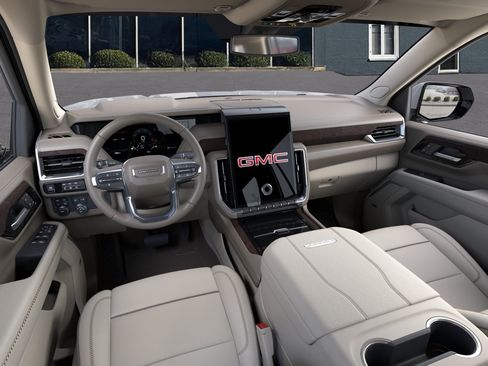 New 2026 GMC Yukon Denali w/ Sun & Power Step Package AWD/4WD image 39
